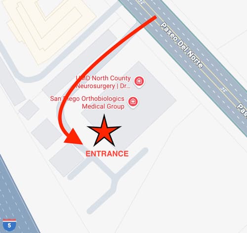 Map showing the clinic entrance on the west side of the building off Paseo del Norte